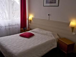 Hotel Vieille Tour Руан Экстерьер фото